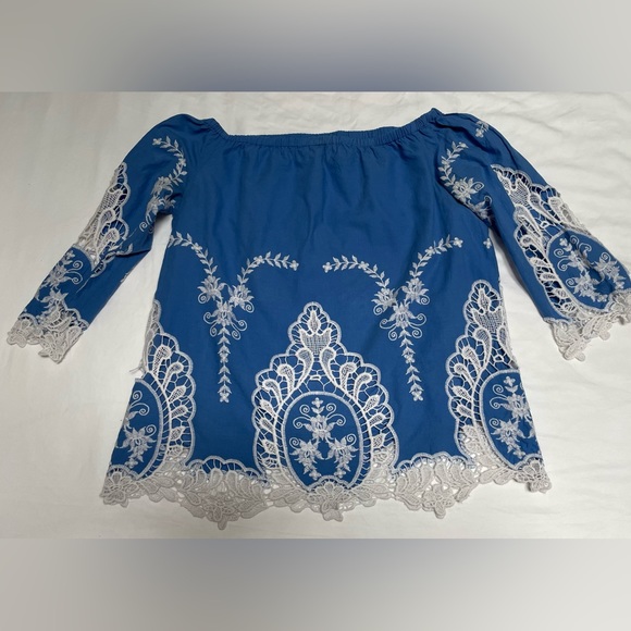 Cynthia Rowley // Medium // Off the Shoulder Top - Picture 1 of 11